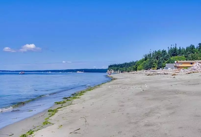 Whidbey Island Oasis: Walk To Beach, Hot Tub, View