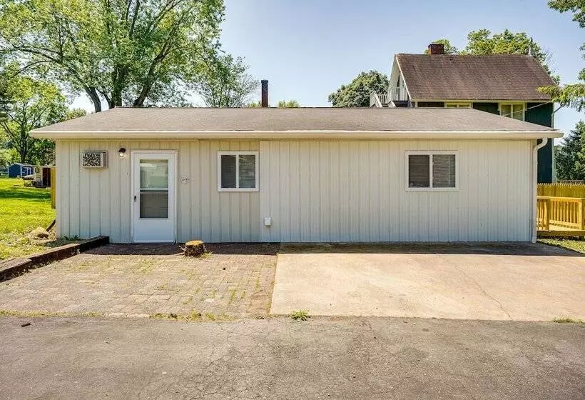 Zanesville Vacation Rental: 2 Mi To Downtown!