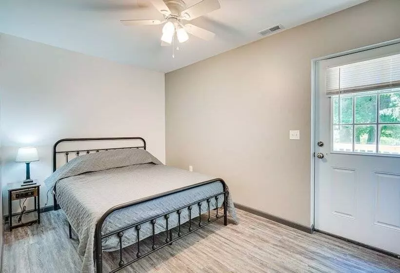 Zanesville Vacation Rental: 2 Mi To Downtown!