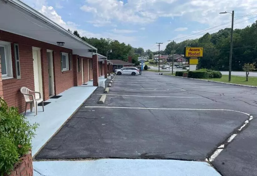 Acorn Motel
