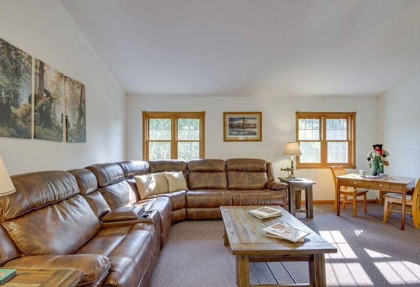 Backus Lakefront Cabin W/ Fire Pit, Dock Access!