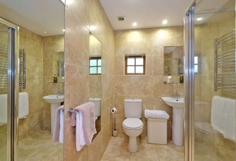 Aamiaismajoitus (B&B) Castleview Apartments