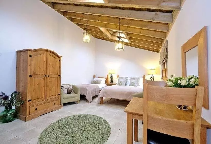 Aamiaismajoitus (B&B) Castleview Apartments