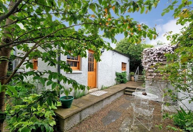 ベッドアンドブレックファースト Castleview Apartments