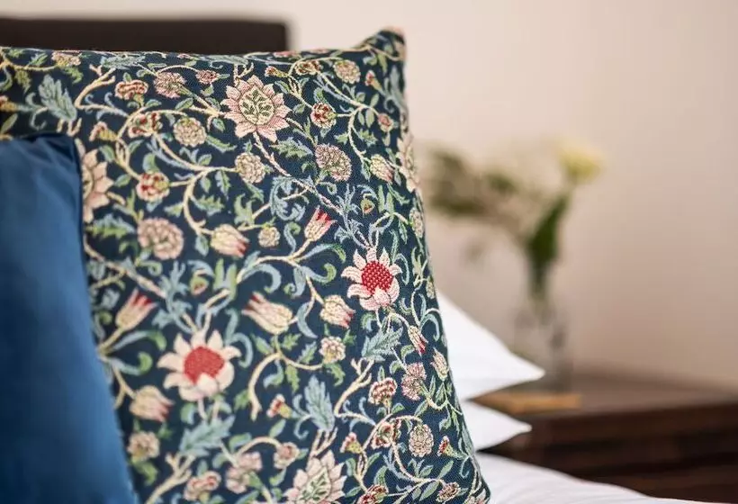 Aamiaismajoitus (B&B) Stonehenge Courtyard