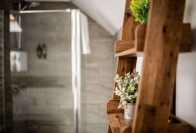 민박 Stonehenge Courtyard