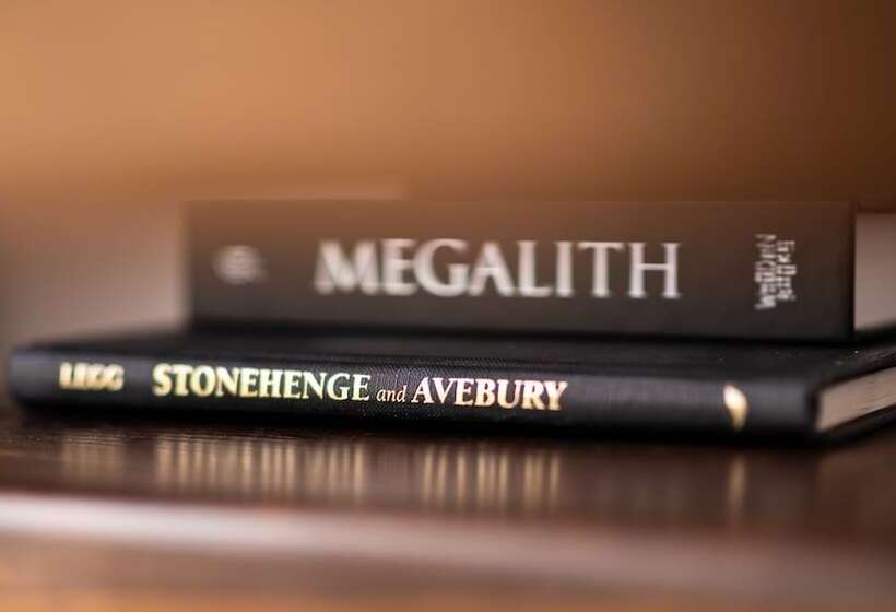 민박 Stonehenge Courtyard