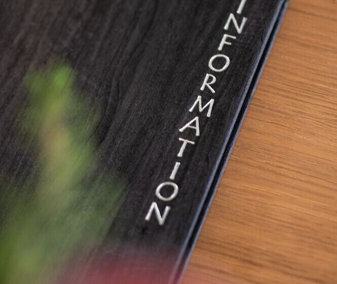 민박 Stonehenge Courtyard