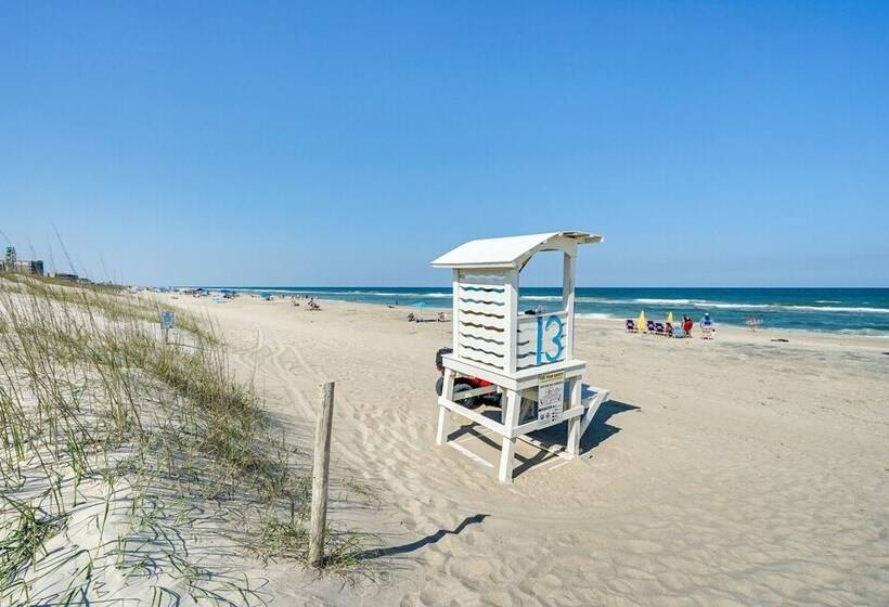 Carolina Beach Lakefront House: Walk To Beach!