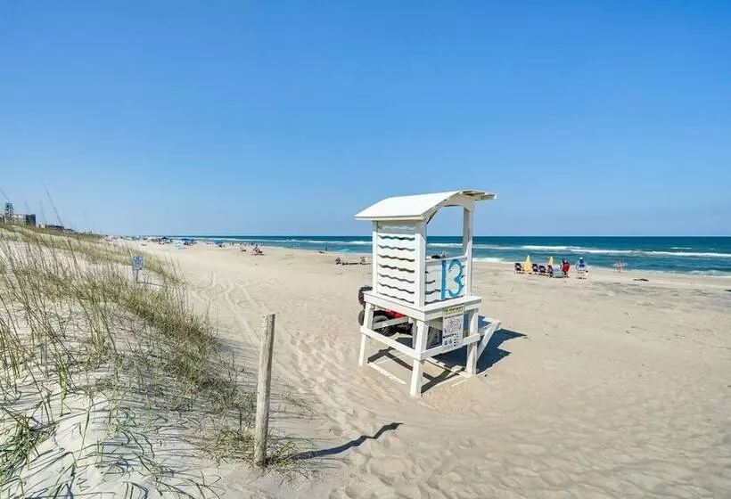 Carolina Beach Lakefront House: Walk To Beach!