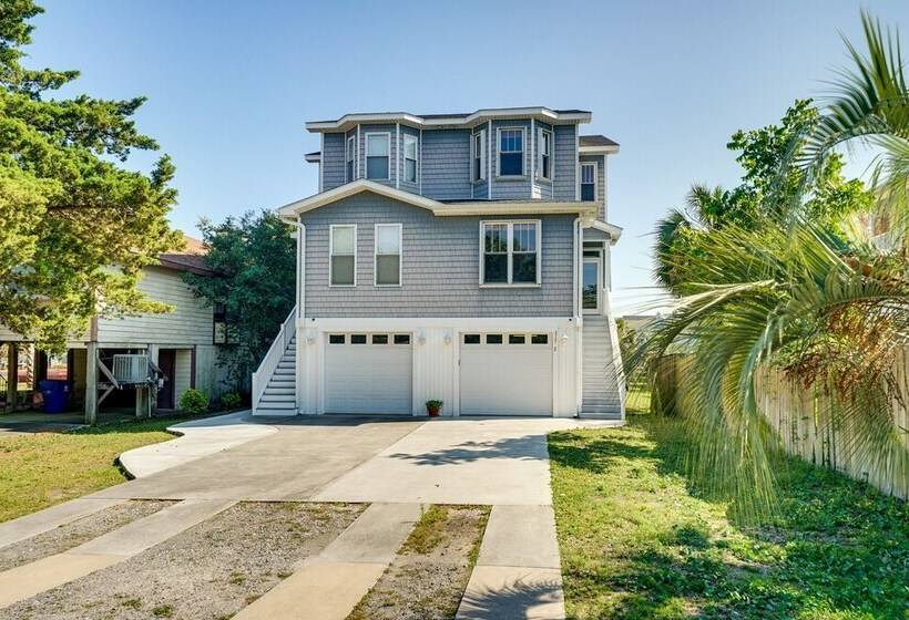 Carolina Beach Lakefront House: Walk To Beach!