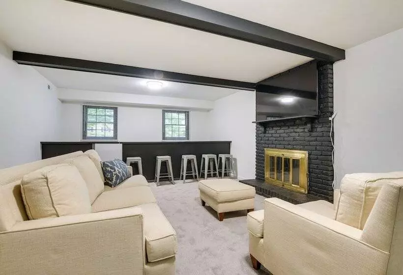 Charming Cary Home ~ 10 Mi To Downtown Raleigh!