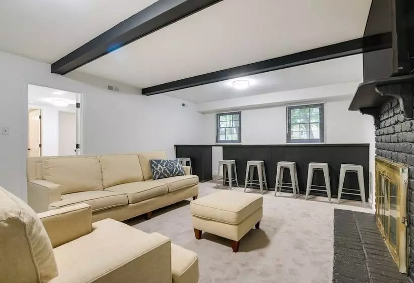 Charming Cary Home ~ 10 Mi To Downtown Raleigh!