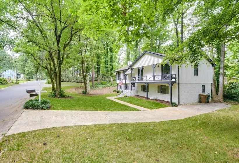 Charming Cary Home ~ 10 Mi To Downtown Raleigh!