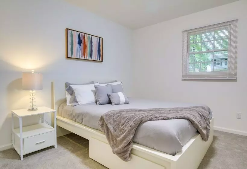 Charming Cary Home ~ 10 Mi To Downtown Raleigh!