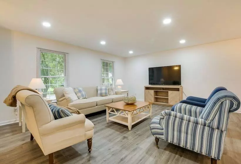 Charming Cary Home ~ 10 Mi To Downtown Raleigh!