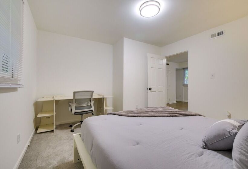 Charming Cary Home ~ 10 Mi To Downtown Raleigh!