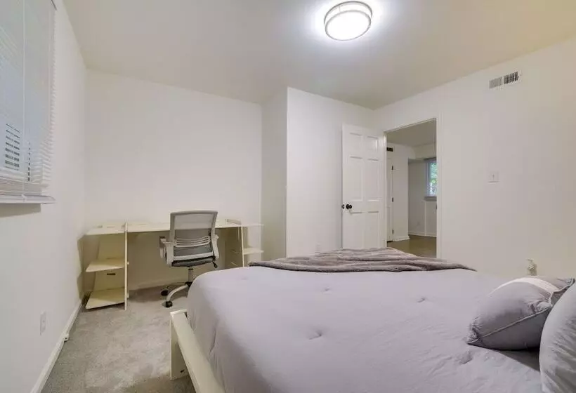 Charming Cary Home ~ 10 Mi To Downtown Raleigh!