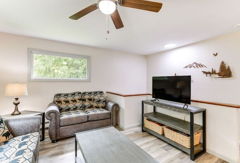 Chugiak Moose Cottage Near Chugach State Park!