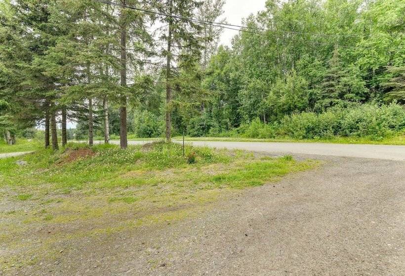 Chugiak Moose Cottage Near Chugach State Park!
