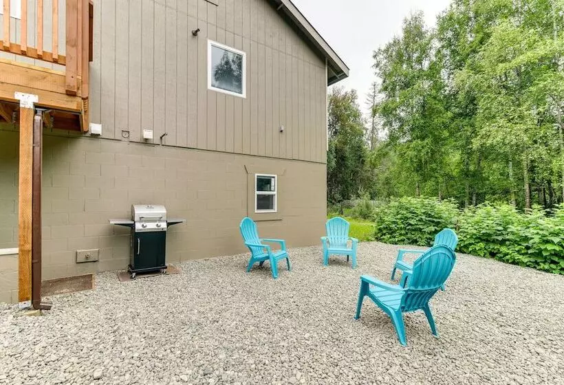 Chugiak Moose Cottage  Near Chugach State Park!