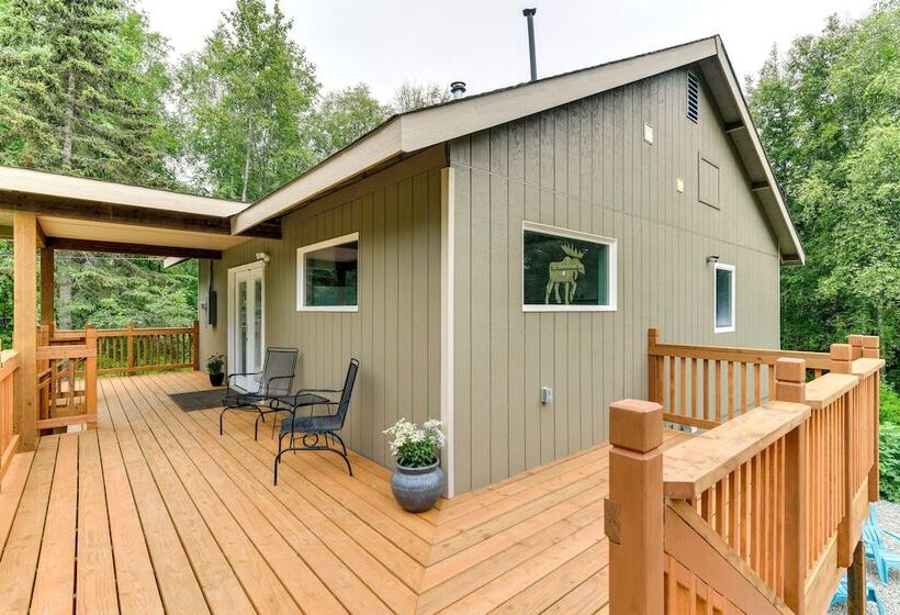 Chugiak Moose Cottage Near Chugach State Park!