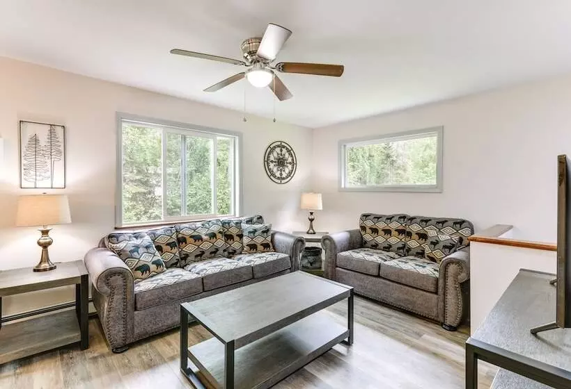 Chugiak Moose Cottage  Near Chugach State Park!