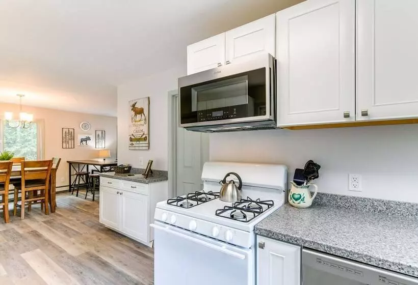 Chugiak Moose Cottage  Near Chugach State Park!