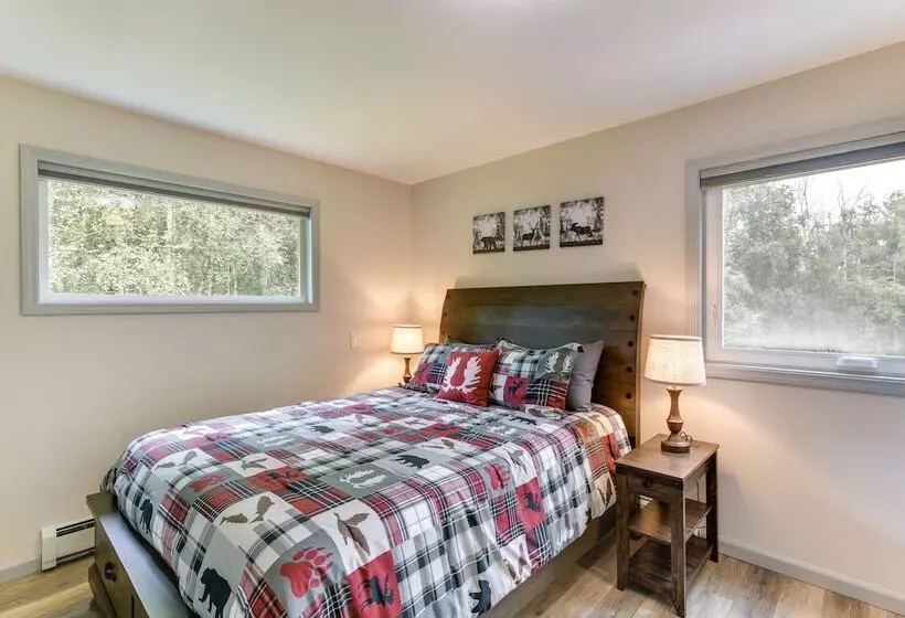 Chugiak Moose Cottage  Near Chugach State Park!