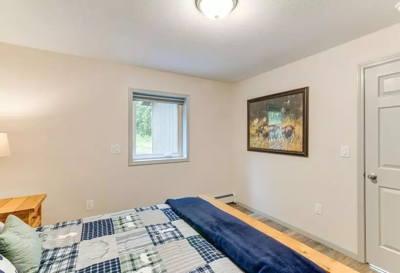 Chugiak Moose Cottage  Near Chugach State Park!