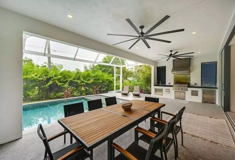 Contemporary Naples Home W/ Outdoor Kitchen & Pool