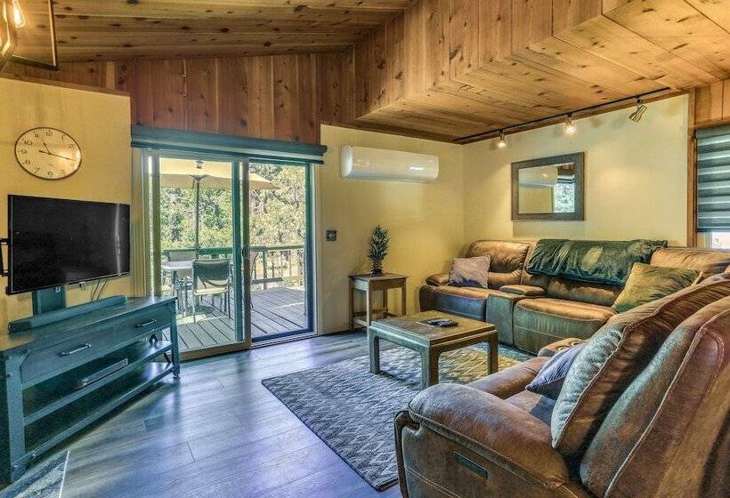 3 Mi To Shaver Lake: Cozy Bears Hideaway Cabin!