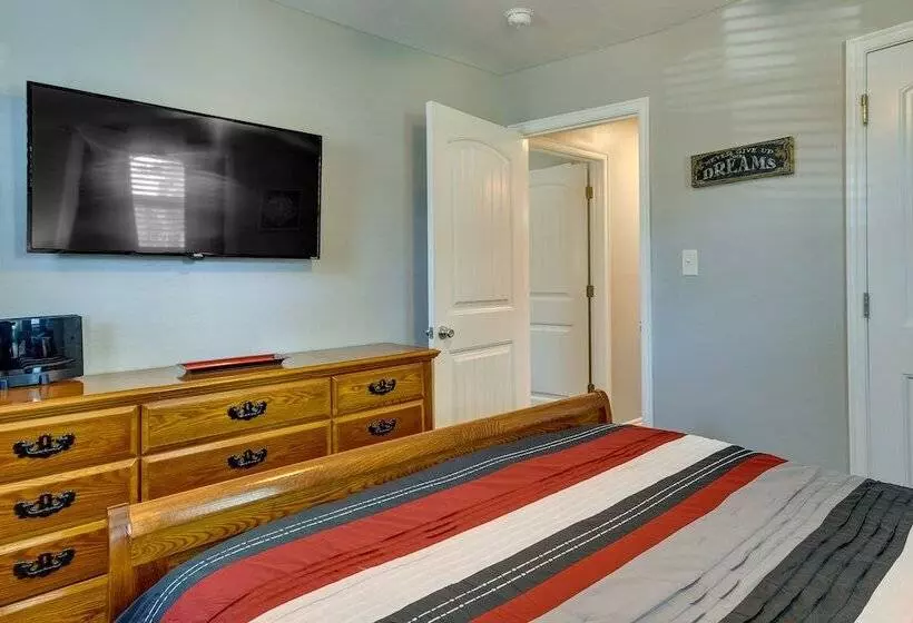 Cozy Norman Home: 4 Mi To Oklahoma University!