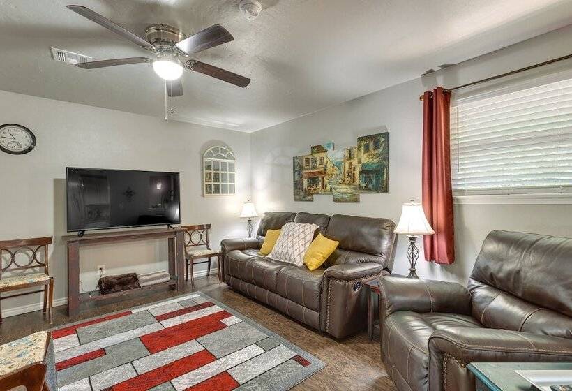 Cozy Norman Home: 4 Mi To Oklahoma University!