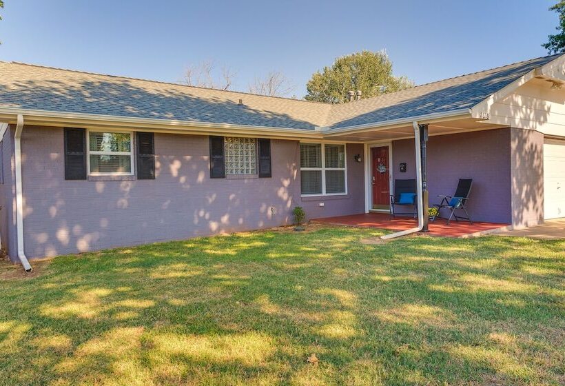 Cozy Norman Home: 4 Mi To Oklahoma University!