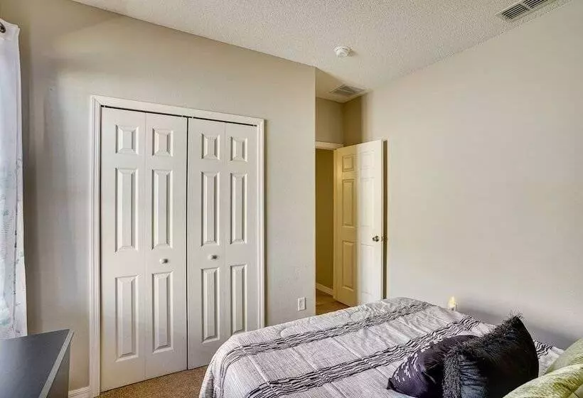 Florida Retreat W/ Pool, Hot Tub & Near Disney!