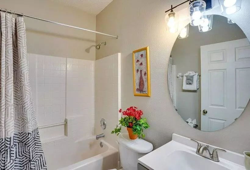 Florida Retreat W/ Pool, Hot Tub & Near Disney!