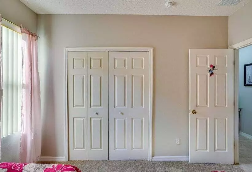 Florida Retreat W/ Pool, Hot Tub & Near Disney!
