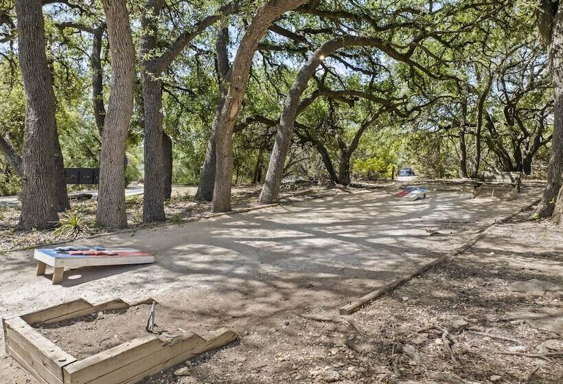 ホテル The Claire