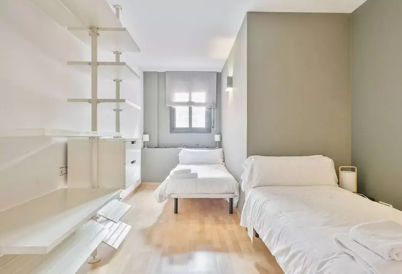 هتل Inside Barcelona Apartments Princep