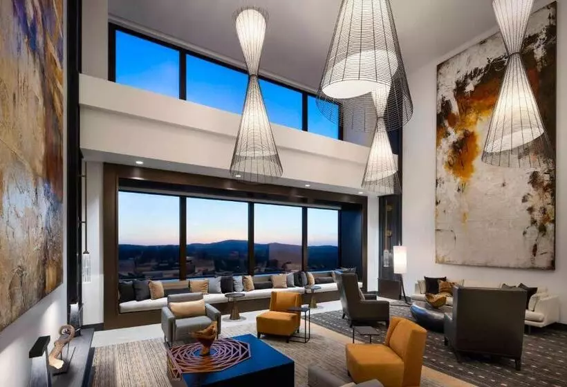 Hotelli Red Hawk Resort & Casino