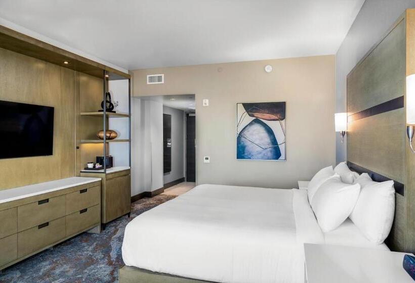 فندق Red Hawk Resort & Casino