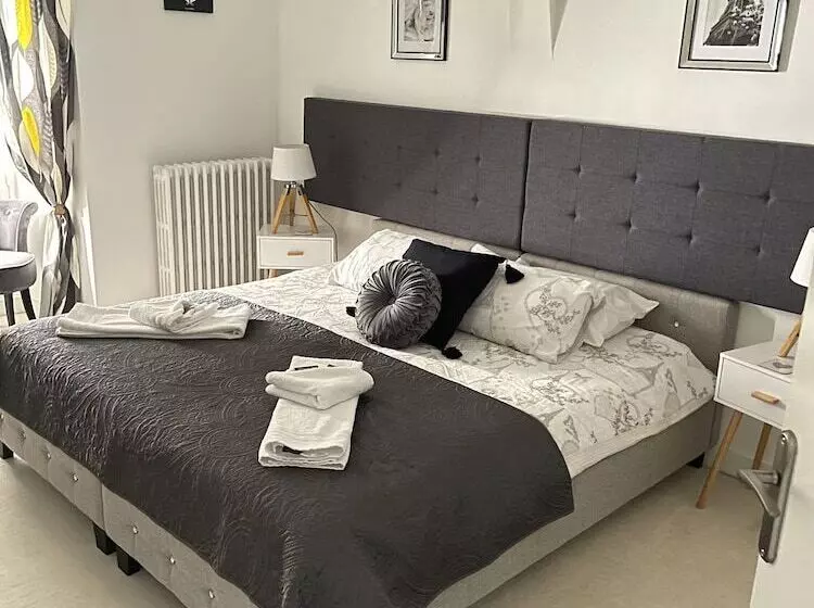 ホテル Vue Du Château D Excideuil