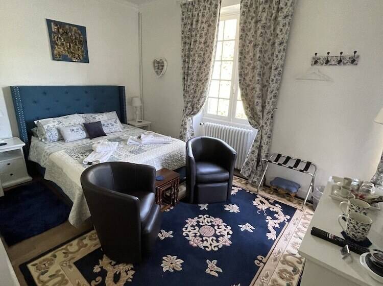 فندق Vue Du Château D Excideuil