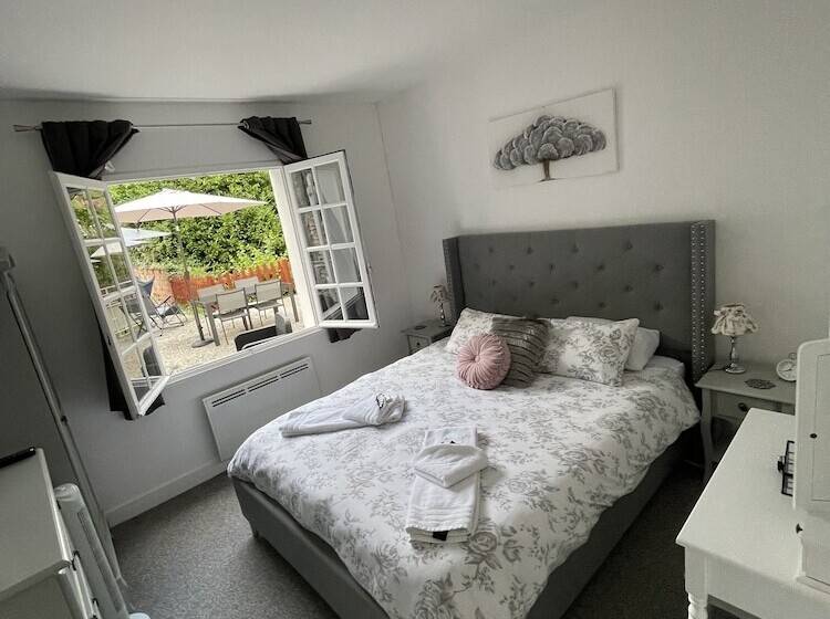 فندق Vue Du Château D Excideuil