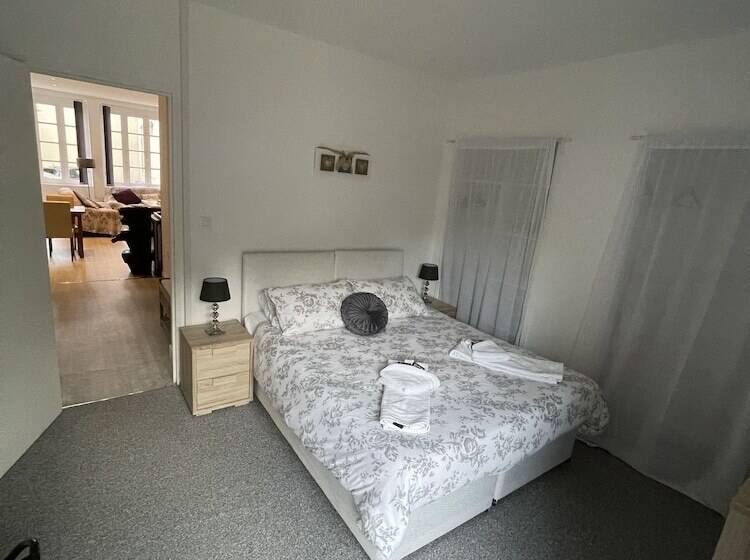 فندق Vue Du Château D Excideuil