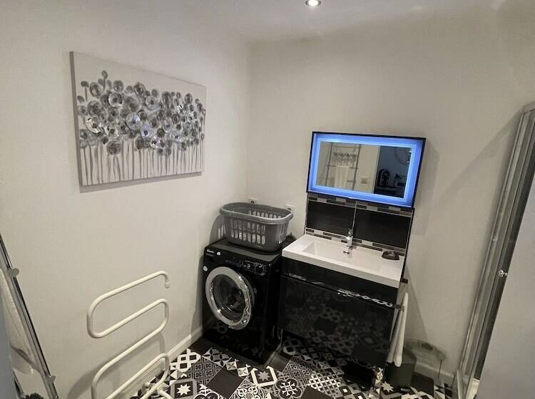 فندق Vue Du Château D Excideuil