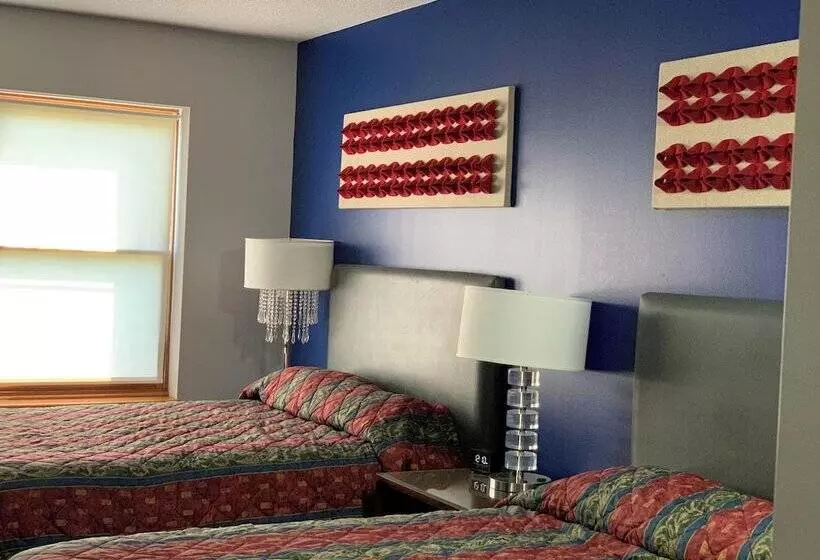 Hotelli Illini Inn & Suites