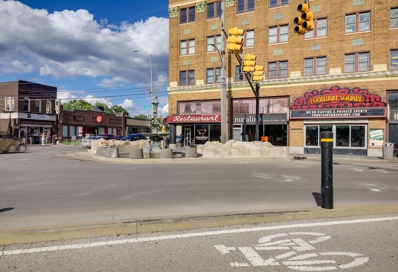 Indianapolis Home W/ Porch Close To Mile Square!