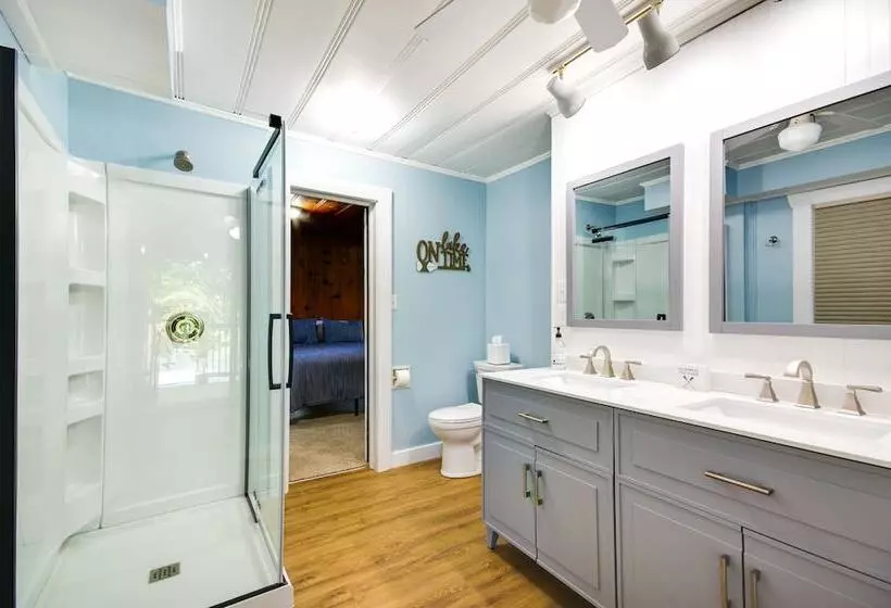 Dock & Boat Slip: Lakefront Osage Beach Home!